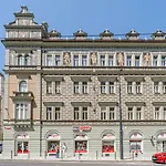 Apartamento Blueground Holesovice View Nr Vltava Prg-51 Praga