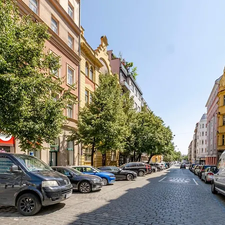 Blueground Holesovice View Nr Vltava Prg-51 Apartman