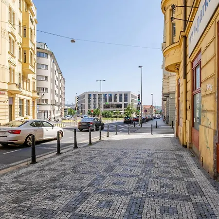 Blueground Holesovice View Nr Vltava Prg-51 Apartman *