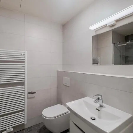 Blueground Holesovice View Nr Vltava Prg-51 Apartman Prága